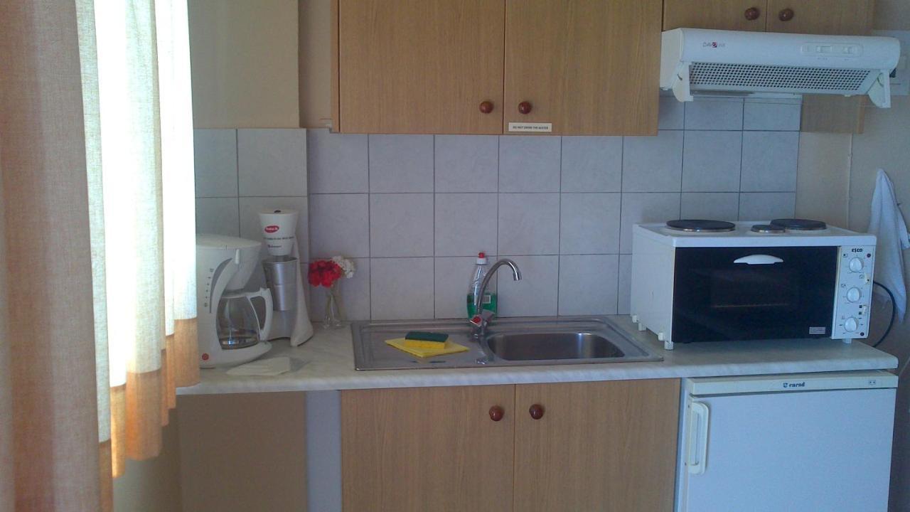 Sarris Planet Appartement Ermoupoli Buitenkant foto