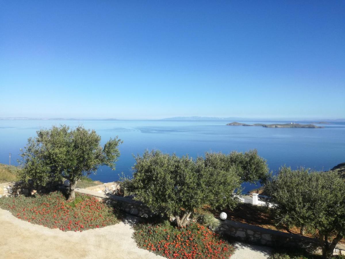 Sarris Planet Appartement Ermoupoli Buitenkant foto