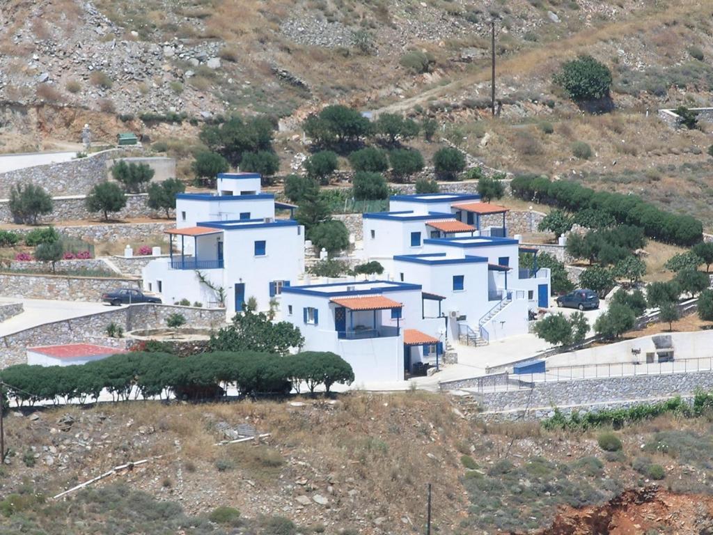 Sarris Planet Appartement Ermoupoli Buitenkant foto